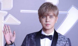 男明星养网红,一场跨界爱情的甜蜜绽放